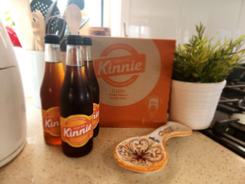 Kinnie Carton - 330ml Glass Bottles
