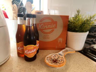 Kinnie Carton - 330ml Glass Bottles