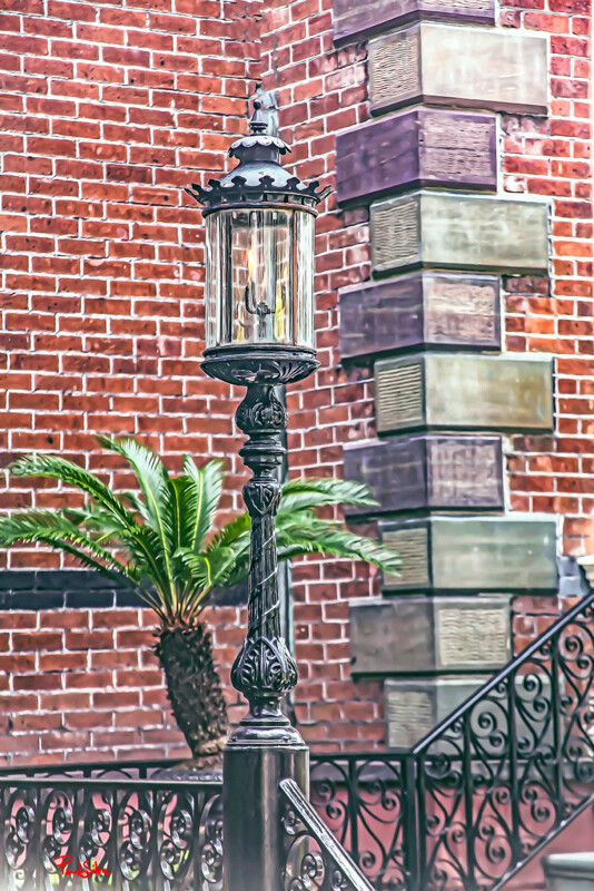 "Calhoun Mansion Gas Lamp"