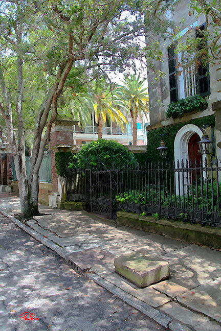 "Charleston Carriage Step"