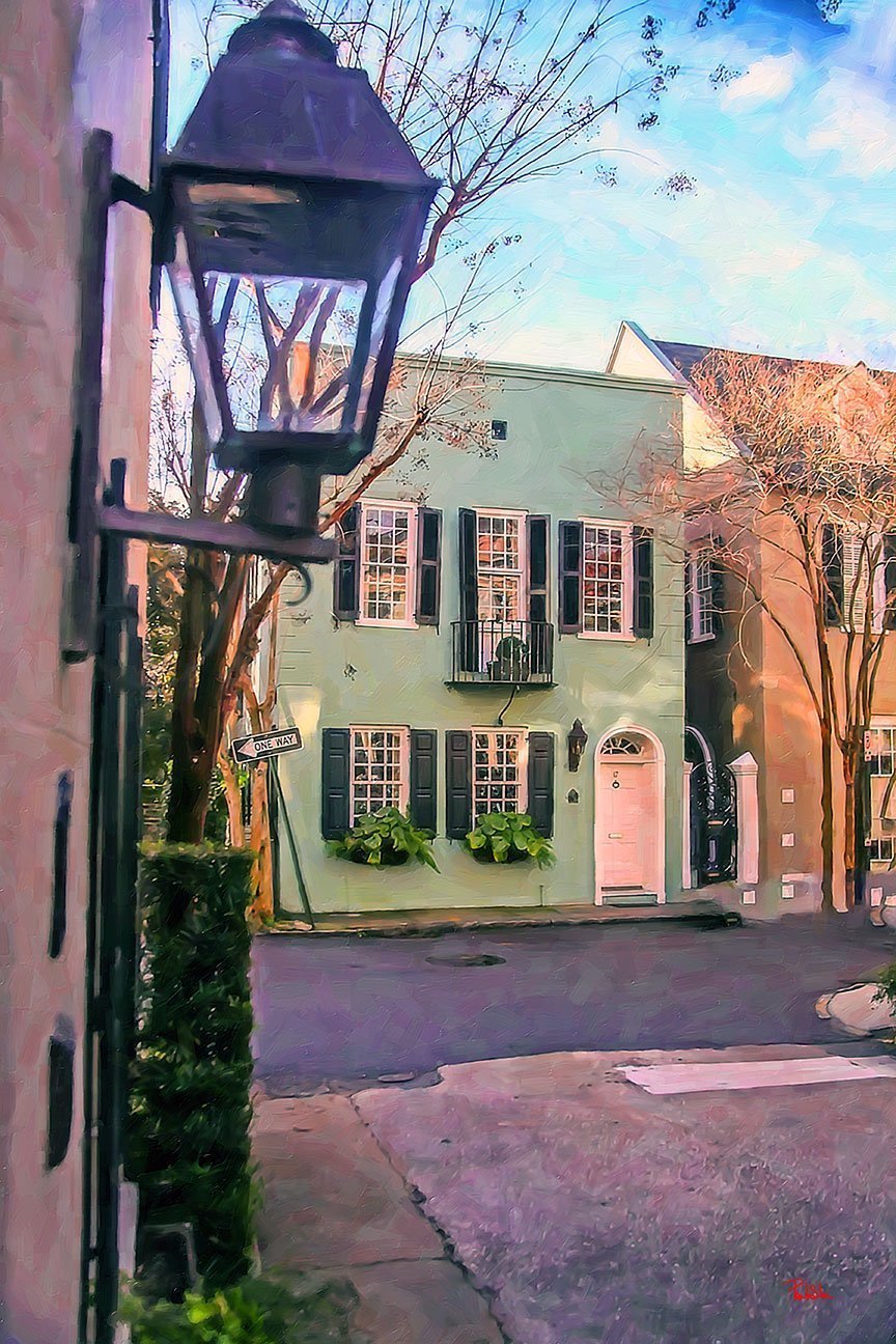 "Tradd Street Lamp"