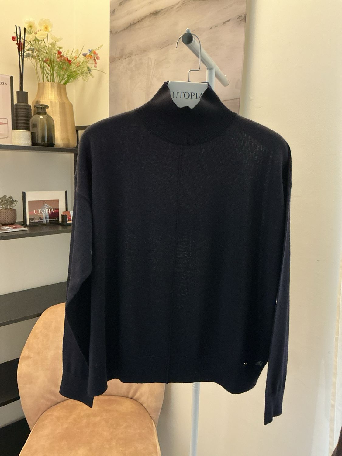 Trui Kaos - donkerblauw - opstaande kraag - model RI1NT023