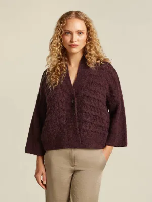 Trui- Beaumont - model Dani