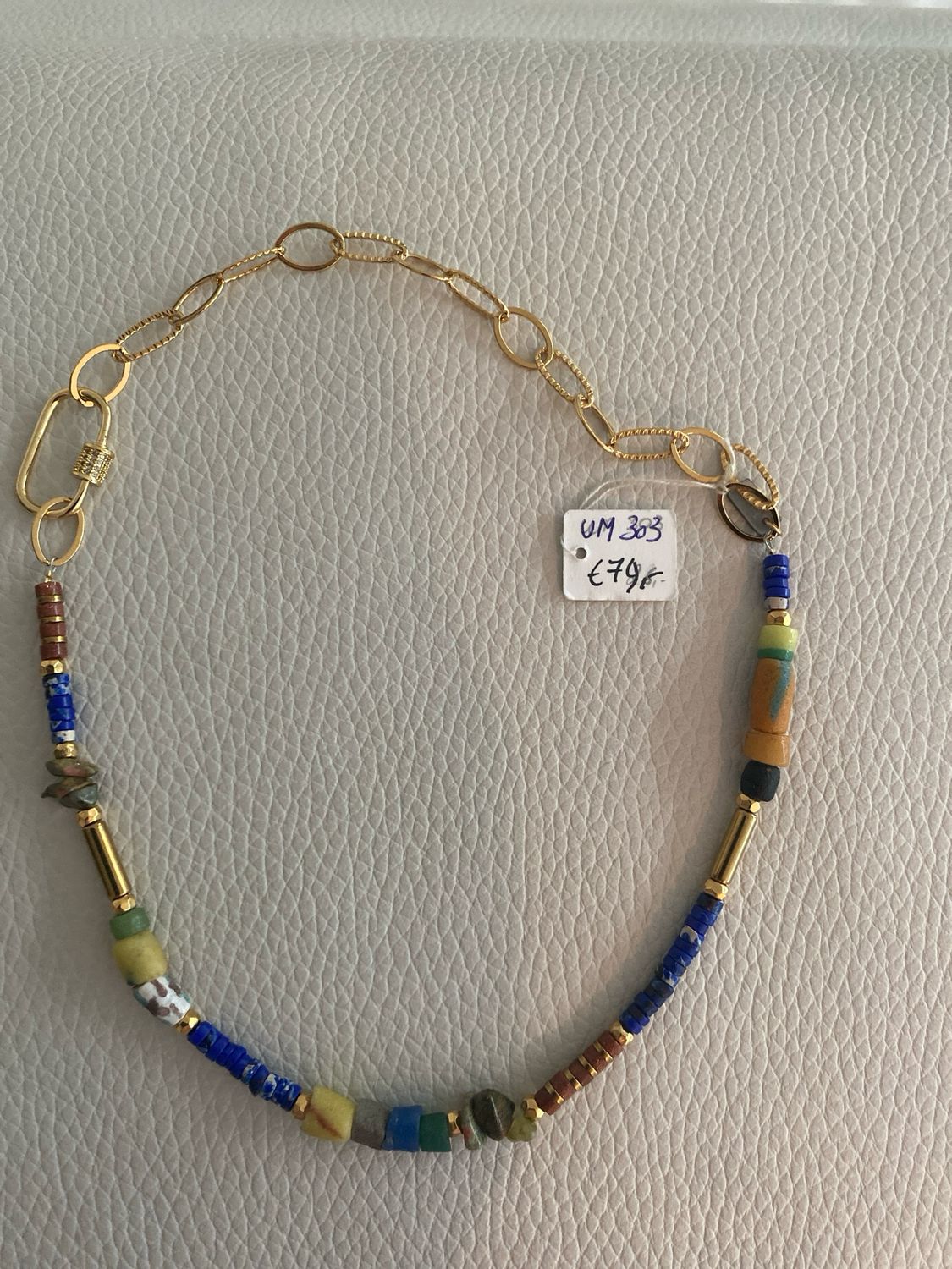 UM 303 ketting