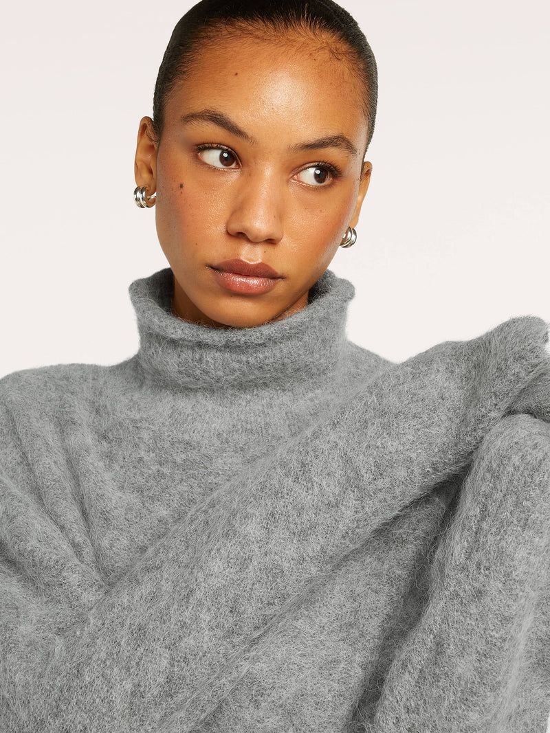 Pull Angela Grijs  Beaumont