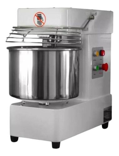 Amasadora Kuma Industrial 10 Litros