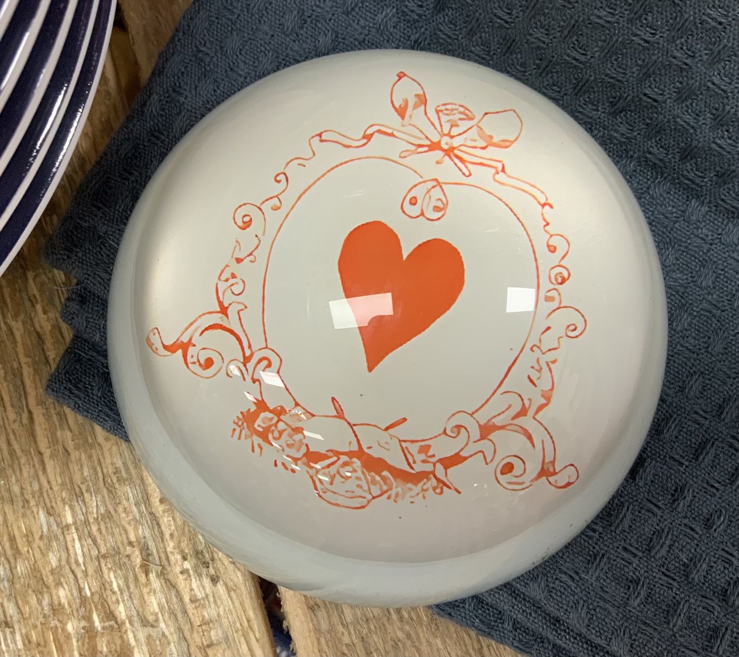 HEART Composite paperweight