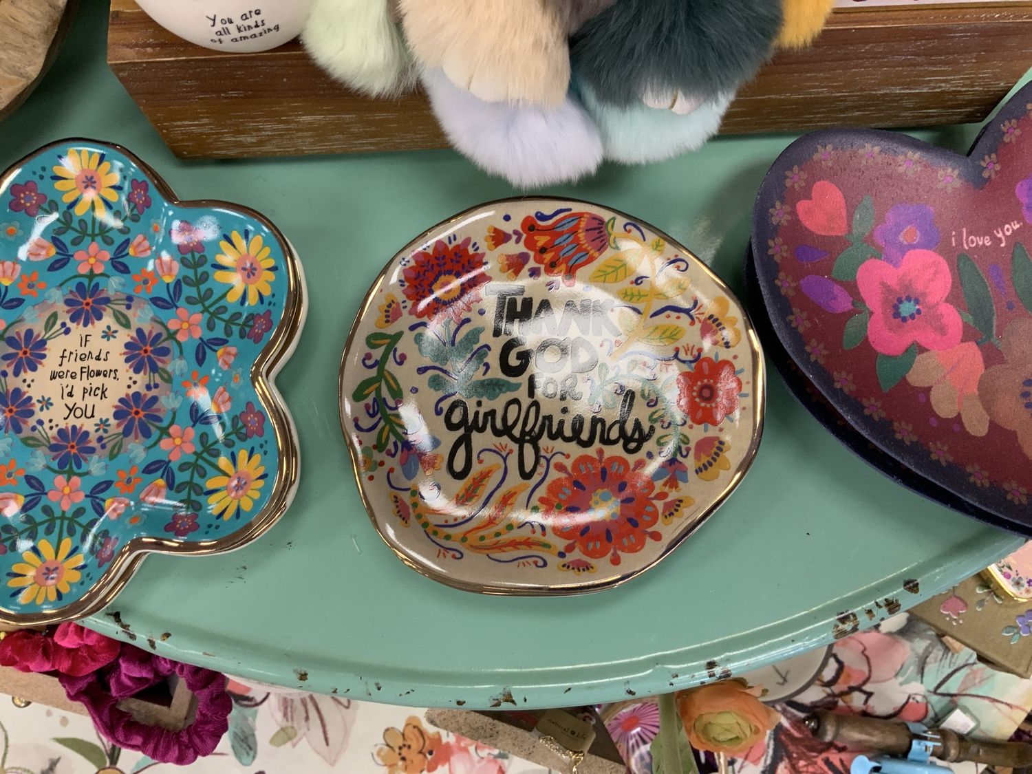 THANK GOD FOR GIRLFRIENDS TRINKET NL