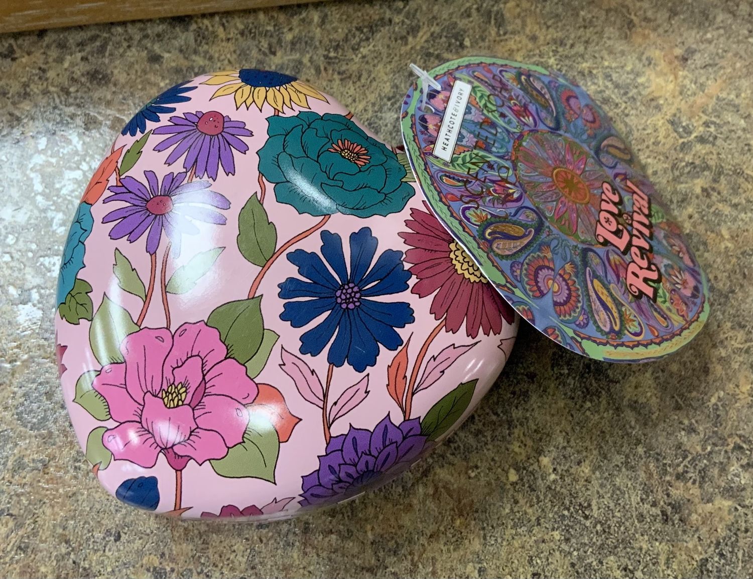 LOVE REVIVAL HEART SOAP IN TIN