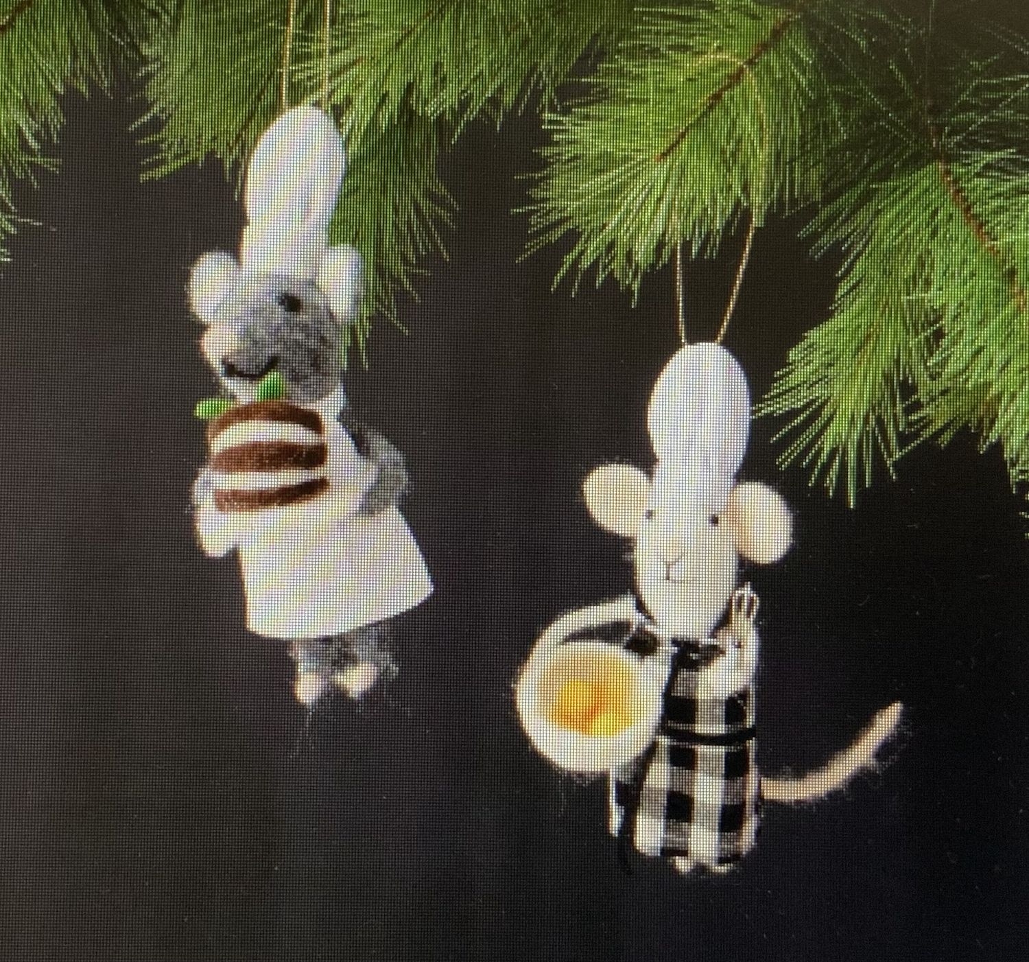 Felt Wool Baker Mouse Ornament (2-styles)