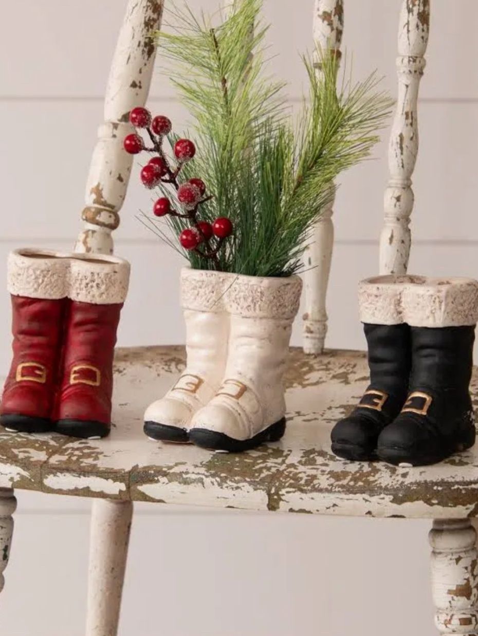 Mini Santa&#39;s Boots Vase - 3 Styles