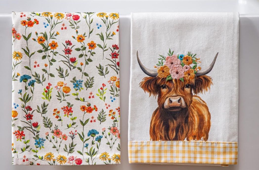 Petals &amp; Plow Kitchen Towel Farm Animals Tea Towel Set of 2  4 Assorted Styles