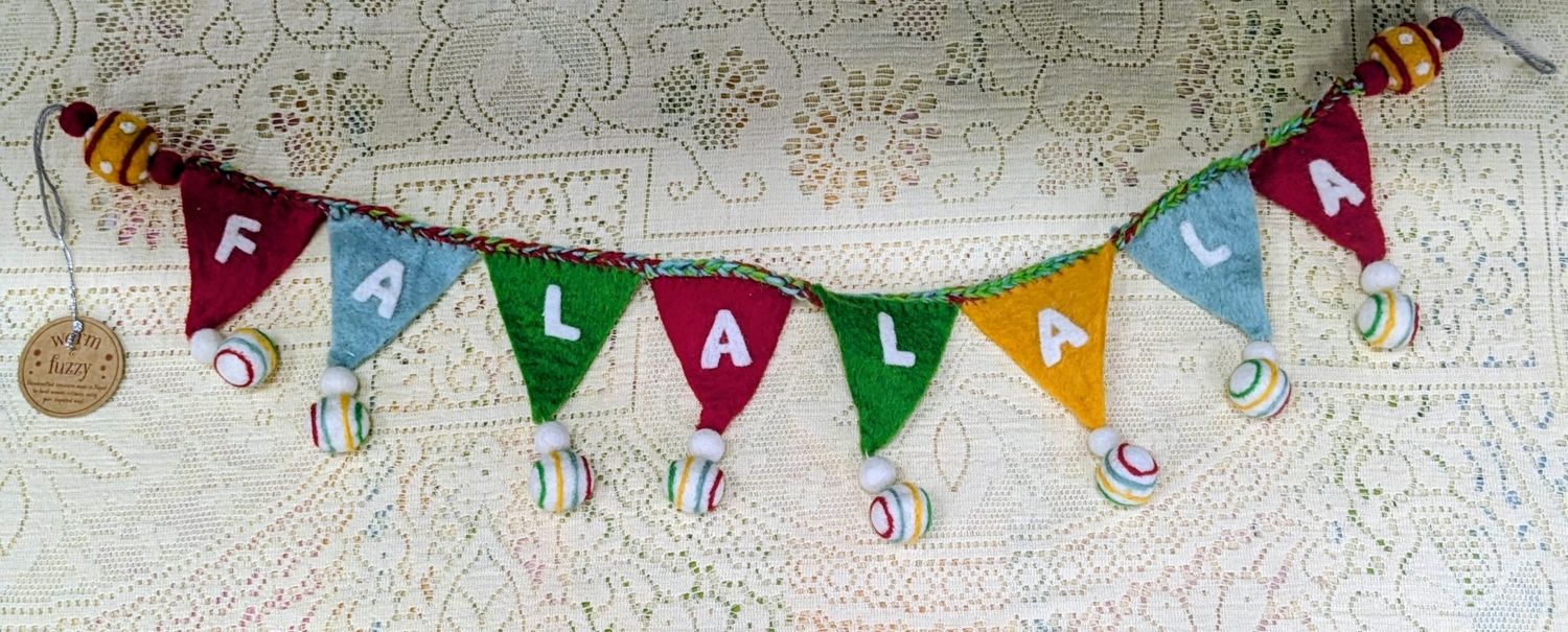Falalala Garland Set