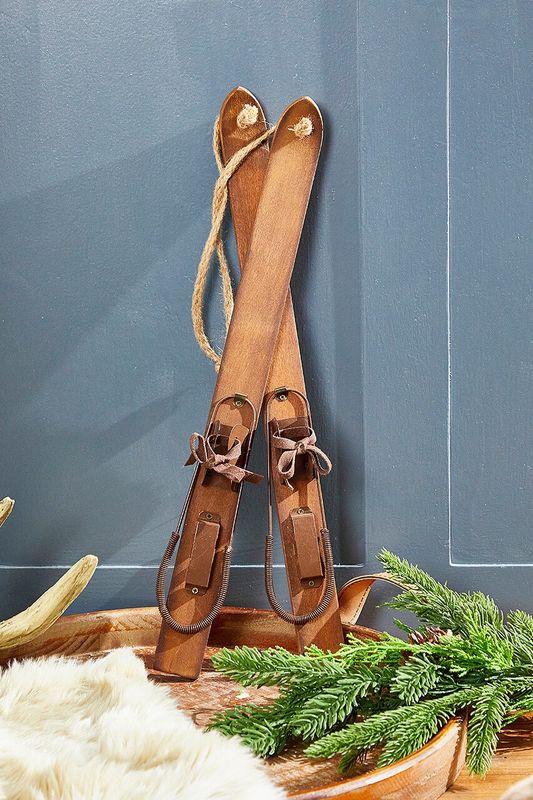 Melrose Vintage-Style Wood Hanging Ski Decor 20 in