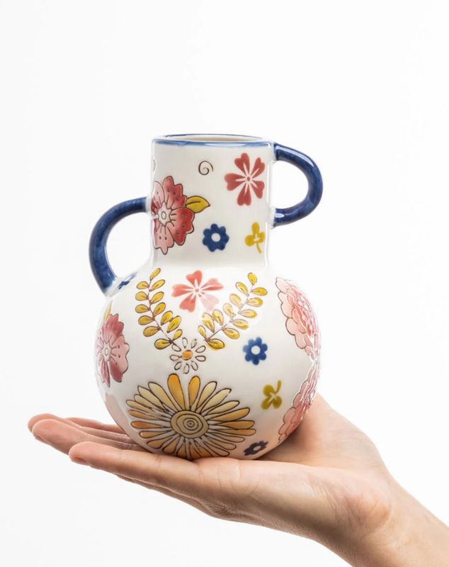 Charming Cottage Vase  Red Flowers