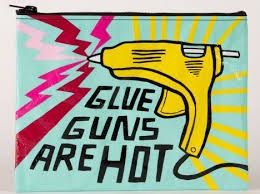 BLUE Q TRAVEL BAGS - GLUE GUNS