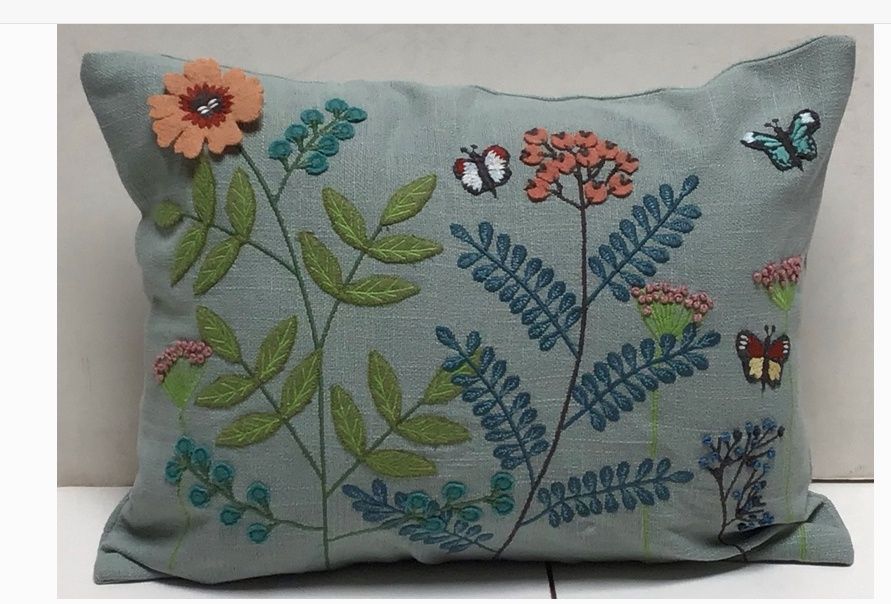 Pillow Applique/Embo 12x16" Country Garden Aqua Blue