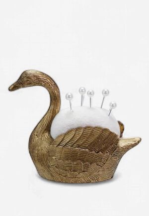 Velvet Pin Cushion with 5 Pearl Head Pins