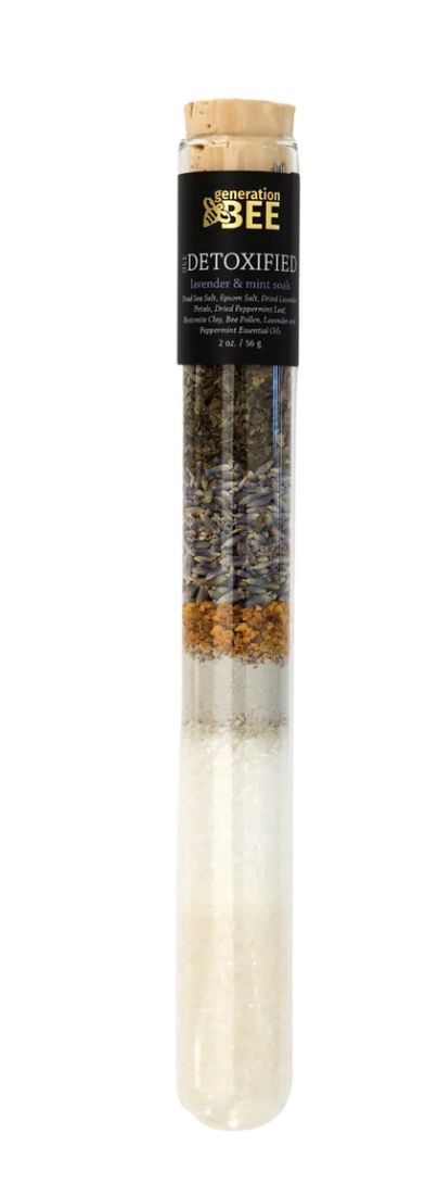 Bee Detoxified Soaking Salt Vial