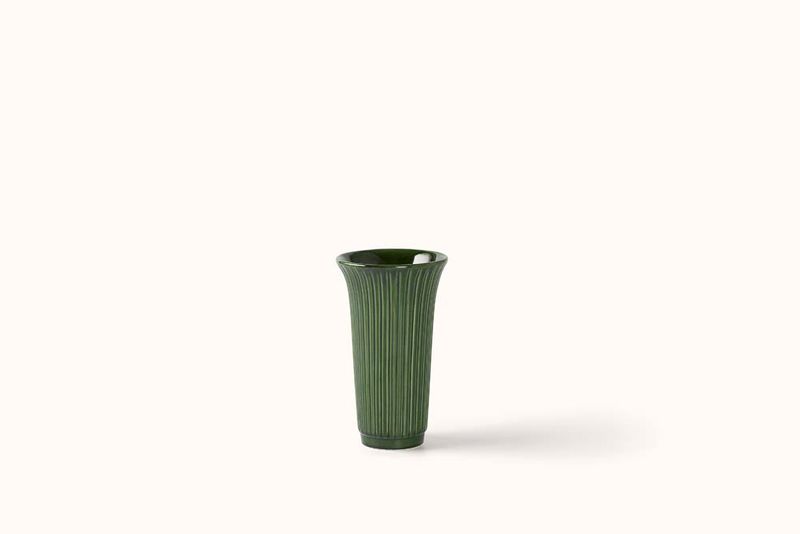 BERGS POTTER EMERAL GLAZED DAISY VASE