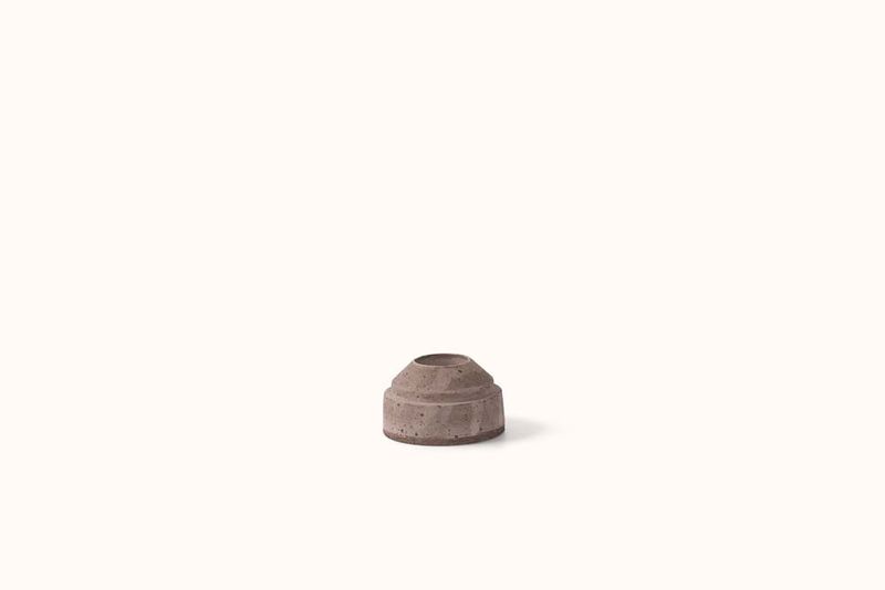 BERGS POTTER GREY TERRACOTTA HOFF CANDLEHOLDER