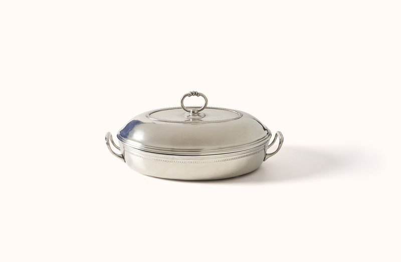 MATCH PEWTER CASSEROLE DISH WITH LID AND  PYREX LINER