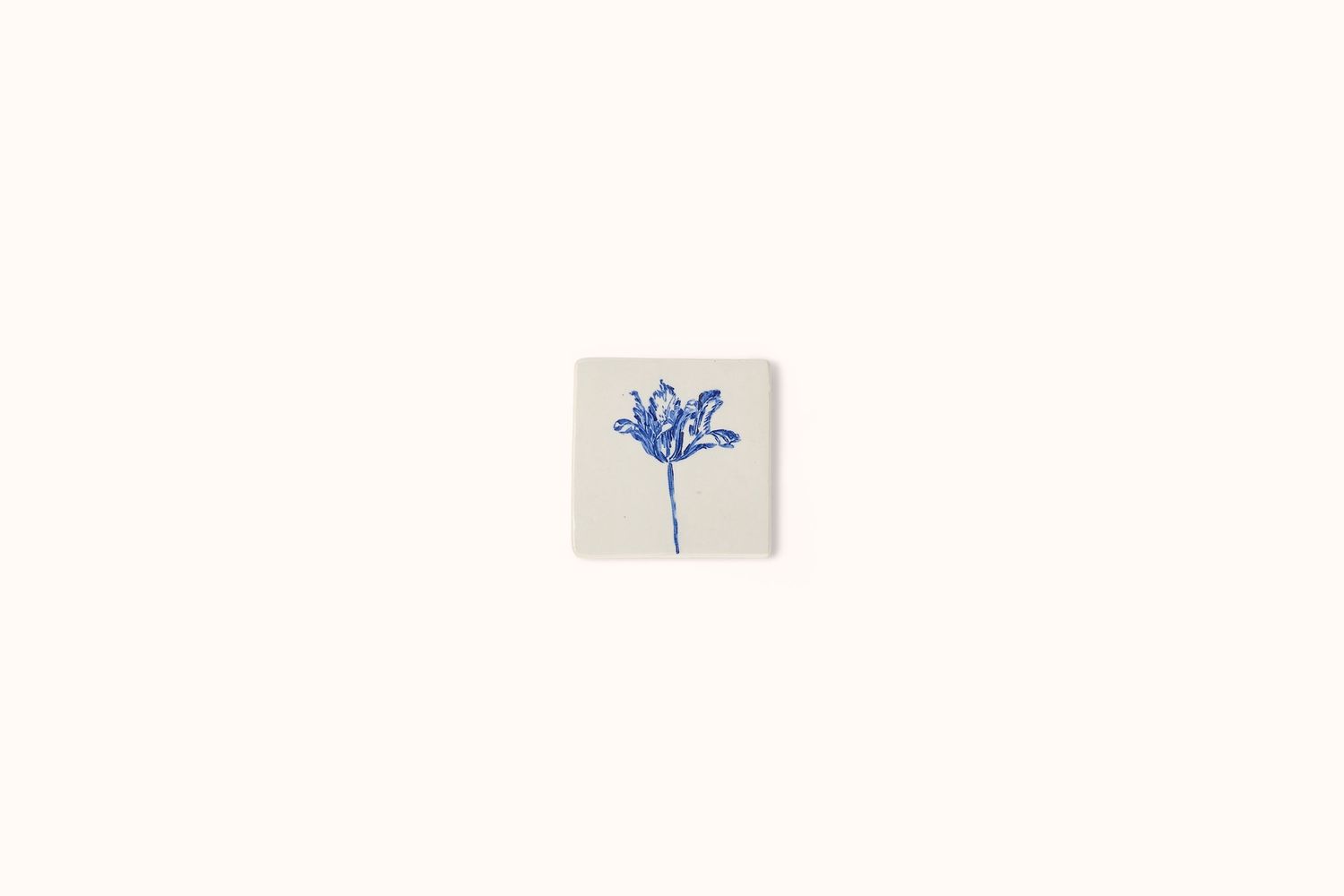 MG BY HAND TILE - TULIP
