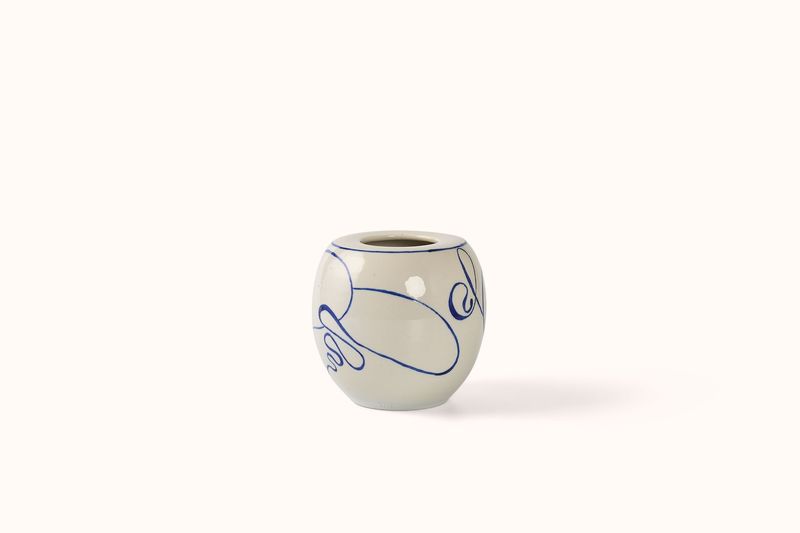 MG BY HAND VASE - CALLIGRAPHY
