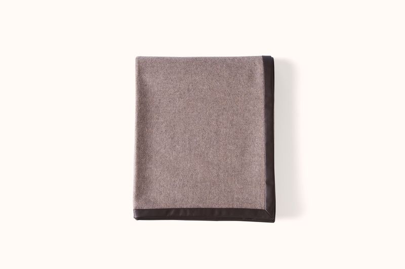 ALONPI GREY AND BEIGE NAPPA TRIM REVERSIBLE CASHMERE THROW