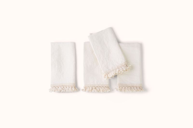 ONCE MILANO LINEN NAPKINS WITH SHORT FRINGE