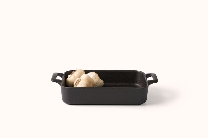 REVOL BLACK CERAMIC ROASTING DISH
