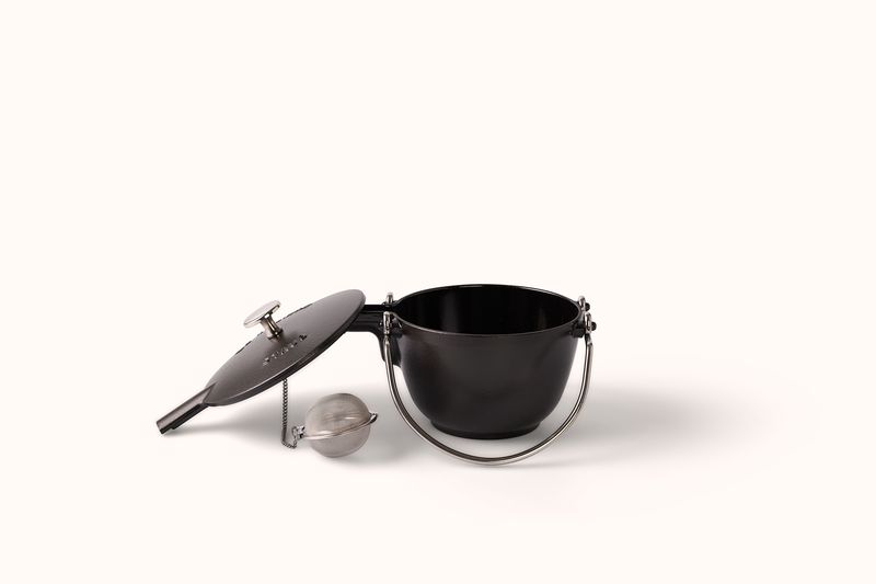 STAUB 1.2 QT. TEA KETTLE