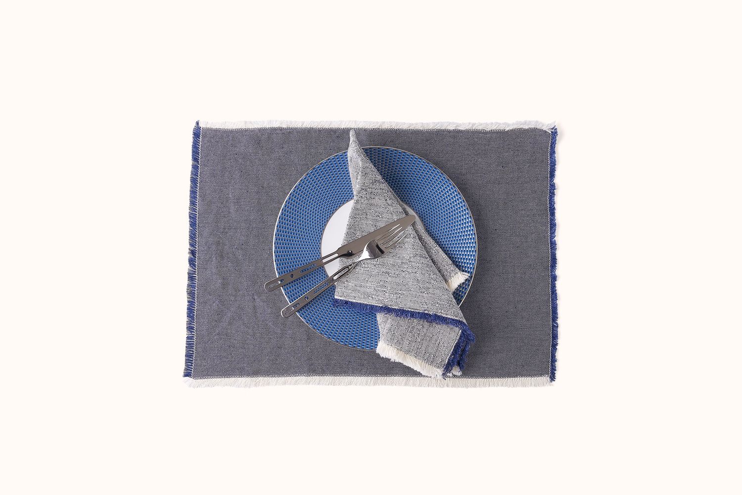 ARCOLAIO FRINGE EDGE PLACEMAT, Colour: BLUE