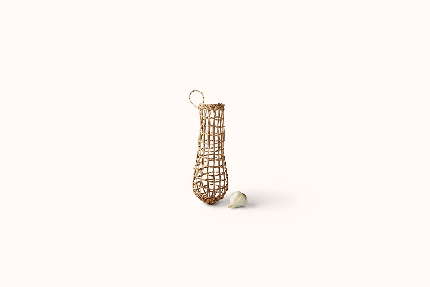 UNDERWATER WEAVING STUDIO GARLIC BASKET