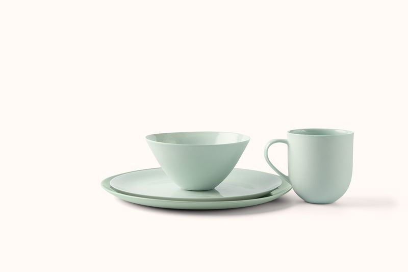 MUD MIST FLARED DINNERWARE