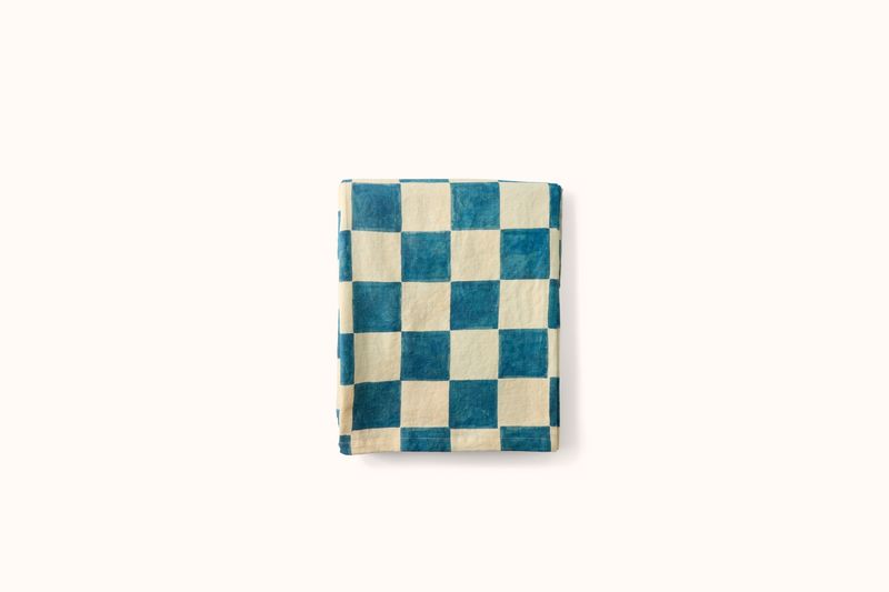 ONCE MILANO LINEN TABLECLOTH WITH CHESS PATTERN