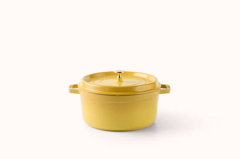 STAUB 5.5 QT. ROUND DUTCH OVEN - CITRON
