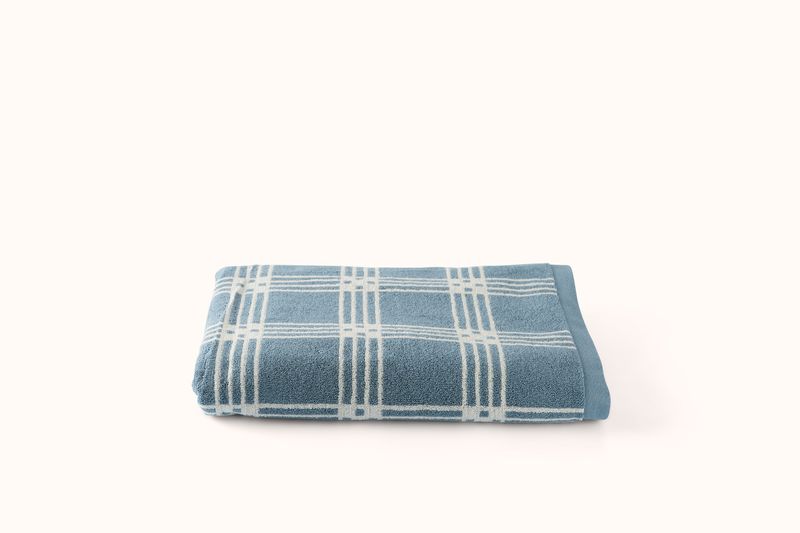 BAINA CELESTE &amp; CHALK FRISA POOL TOWEL