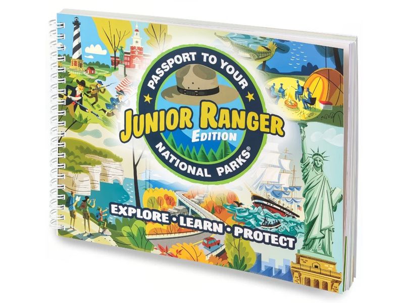 PASSPORT TO YOUR NATIONAL PARKS JUNIOR RANGER EDITION