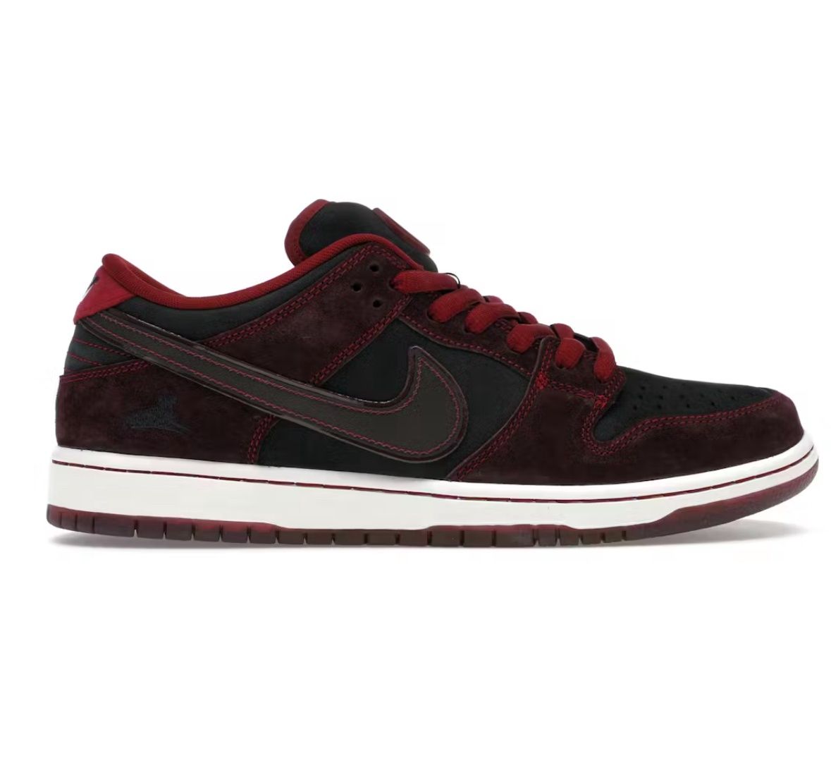 Nike SB Dunk Low Riot Skateshop