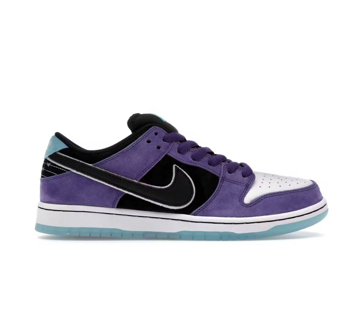 Nike SB Dunk Low Hailey Wilson