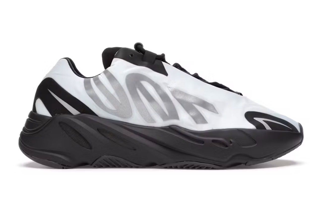 Yeezy 700 Blue Tint