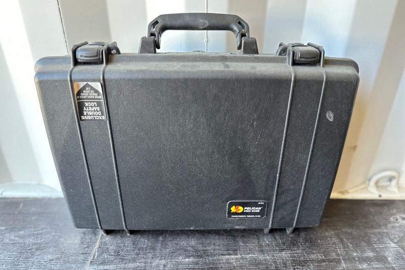PELICAN LAPTOP CASE, PROTECTOR SERIES, BLACK, PELICAN - PELICAN CASES - PE-CA-BL-1490, NEW SURPLUS, SOLD PER EACH