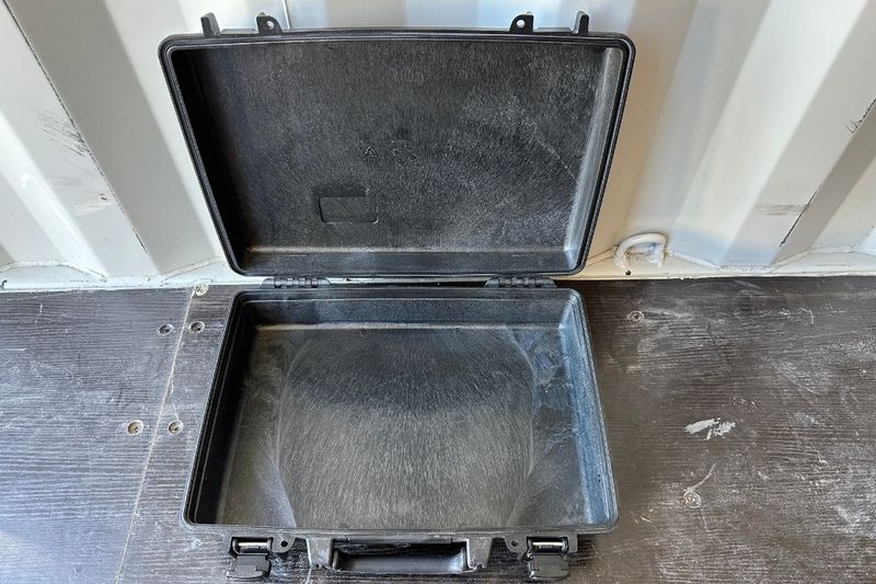 PELICAN 1470 PROTECTOR LAPTOP CASE (BLACK) - NEW SURPLUS