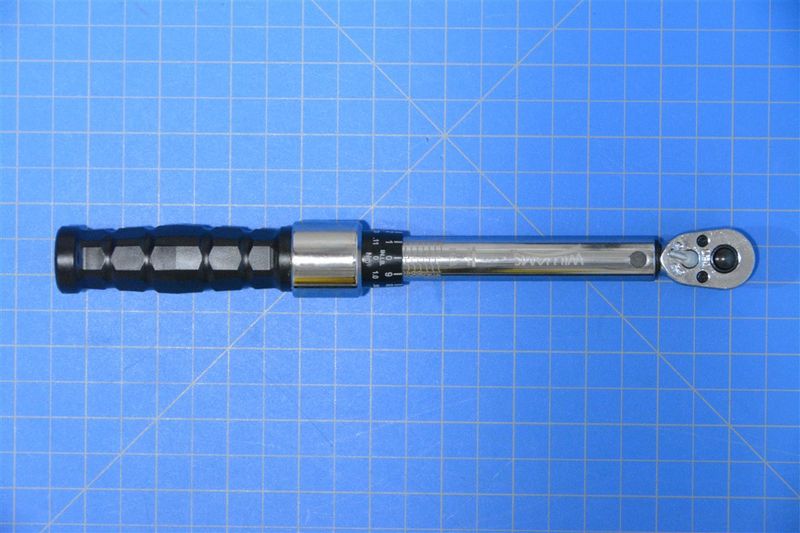 Comfort Grip Adjustable Torque Wrench, 1/4&quot; Drive, 20–150 in·lb (2.8–15.3 N·m) — Williams Industrial Tools (1501MRPHW)