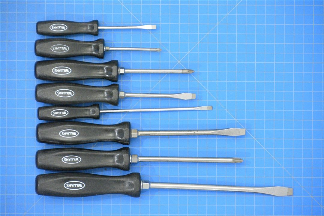 8-Piece ENDUROGRIP™ Mixed Screwdriver Set — Williams Industrial Tools (JHW100P-8MD)