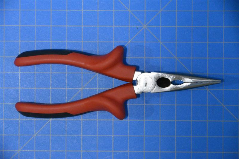 6&quot; Insulated Long Nose Pliers — Williams Industrial Tools (INLNP6 / 1001Cv)