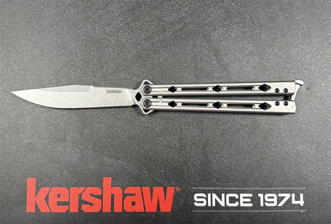 LUCHA - BUTTERFLY KNIFE