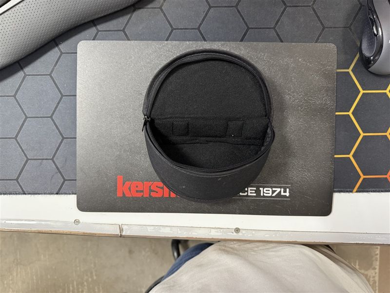 ESS GLASSES CASE