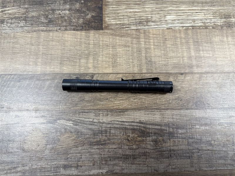 PD-MFL-B01 - MINI FLASH LIGHT LED BLACK, NEW, SOLD PER EACH